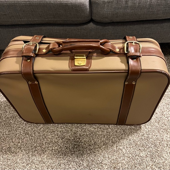 Vintage Buckle Luggage Suitcase - Picture 3 of 7